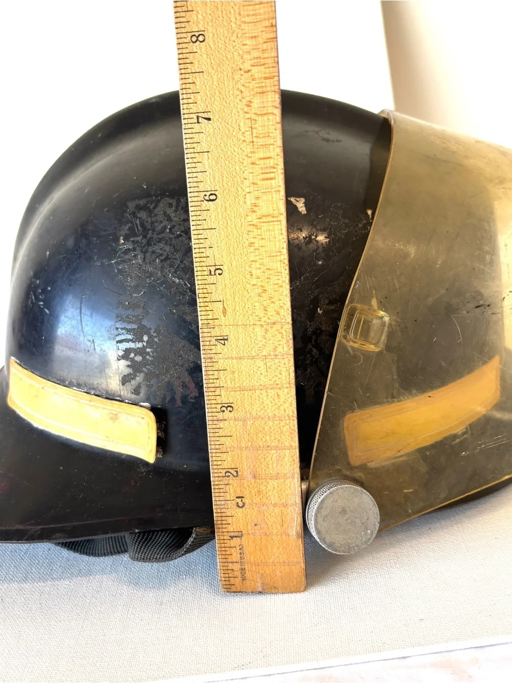 Cairns & Bros Fire Department Helmet Rescue Black 1979 Kern California Shield